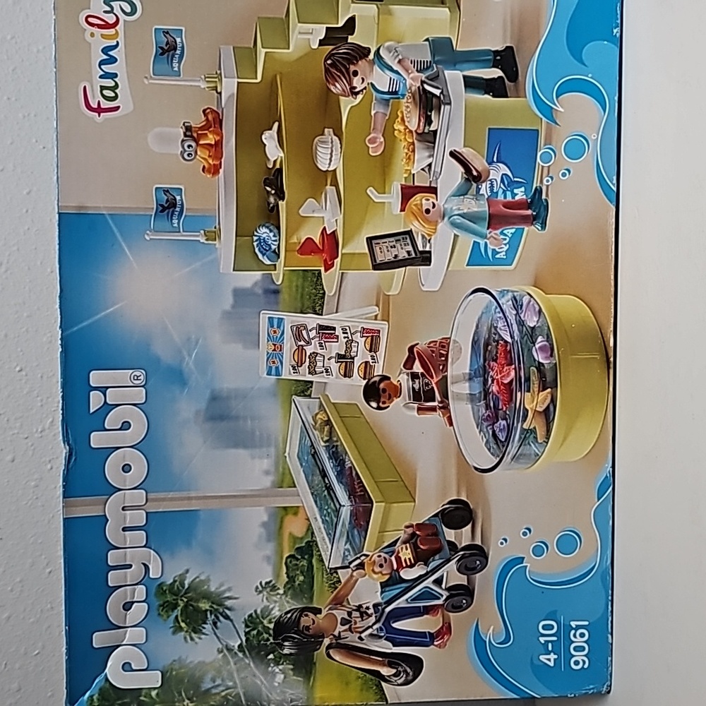 Playmobil family fun kit. Aquarium kit